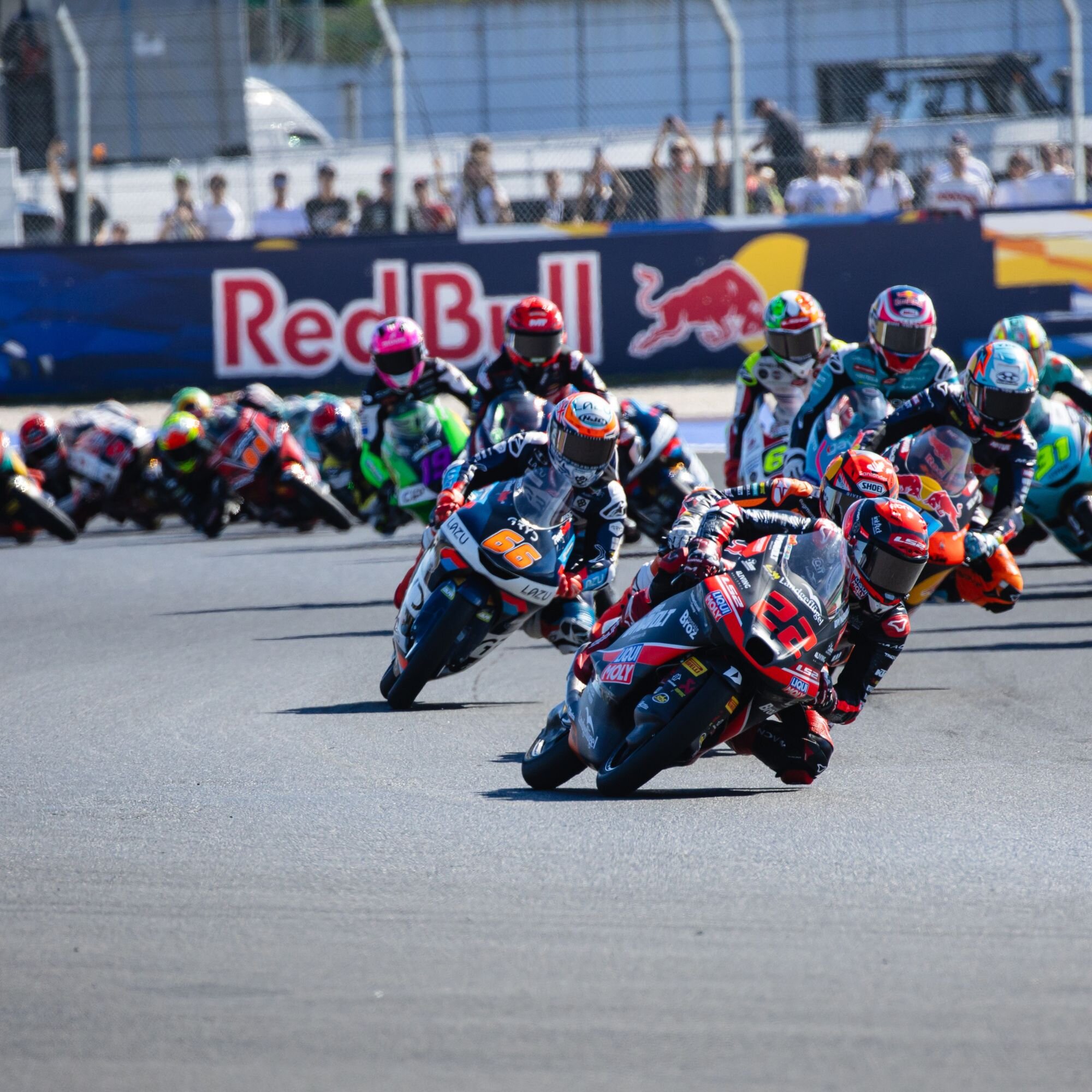 古里太陽、最後尾から17位へ。山中琉聖は13位｜サンマリノGP Moto2／Moto3日本人ライダー