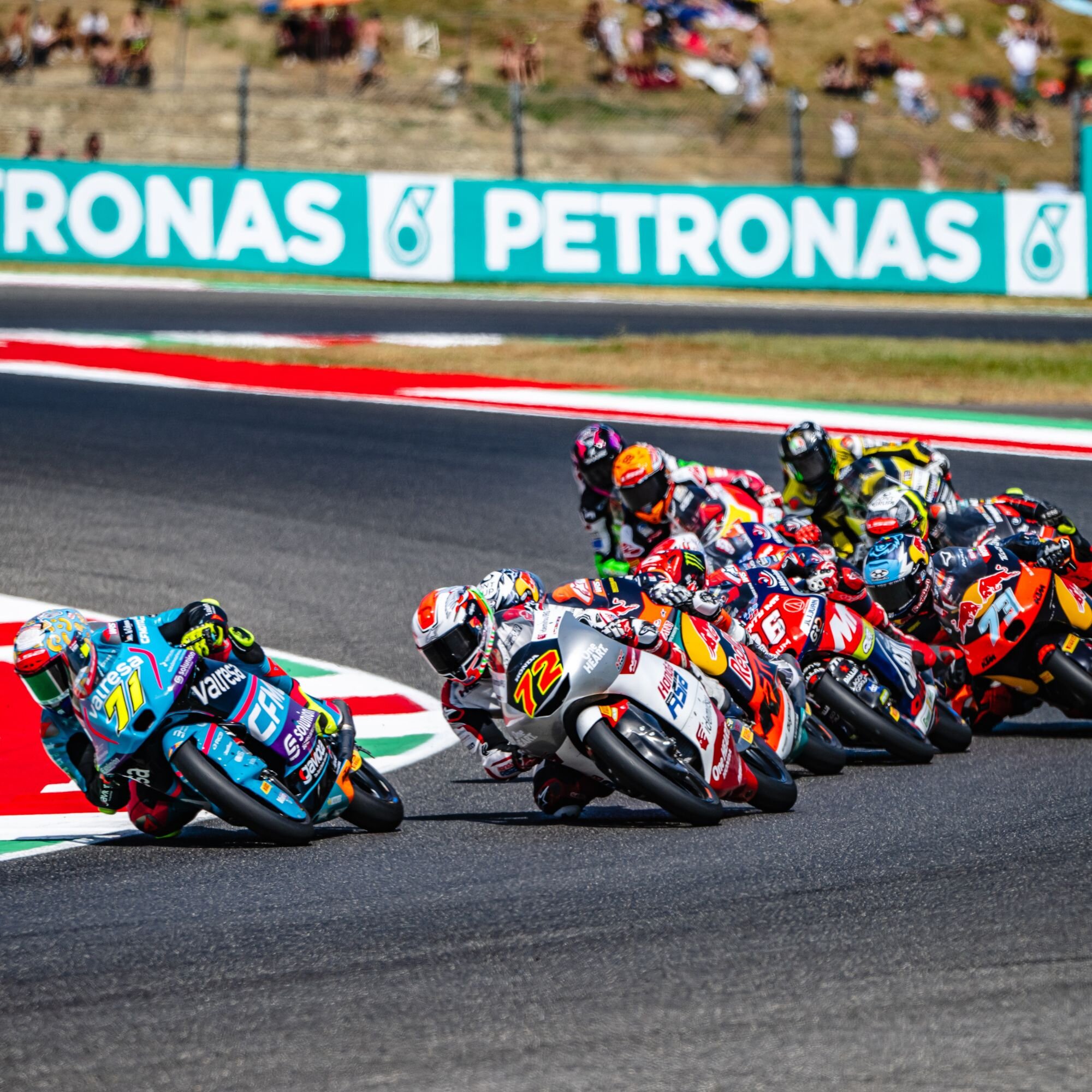 MotoGP第9戦イタリアGP Moto2、Moto3、ルーキーズカップレースレポート/古里太陽が表彰台争いを展開