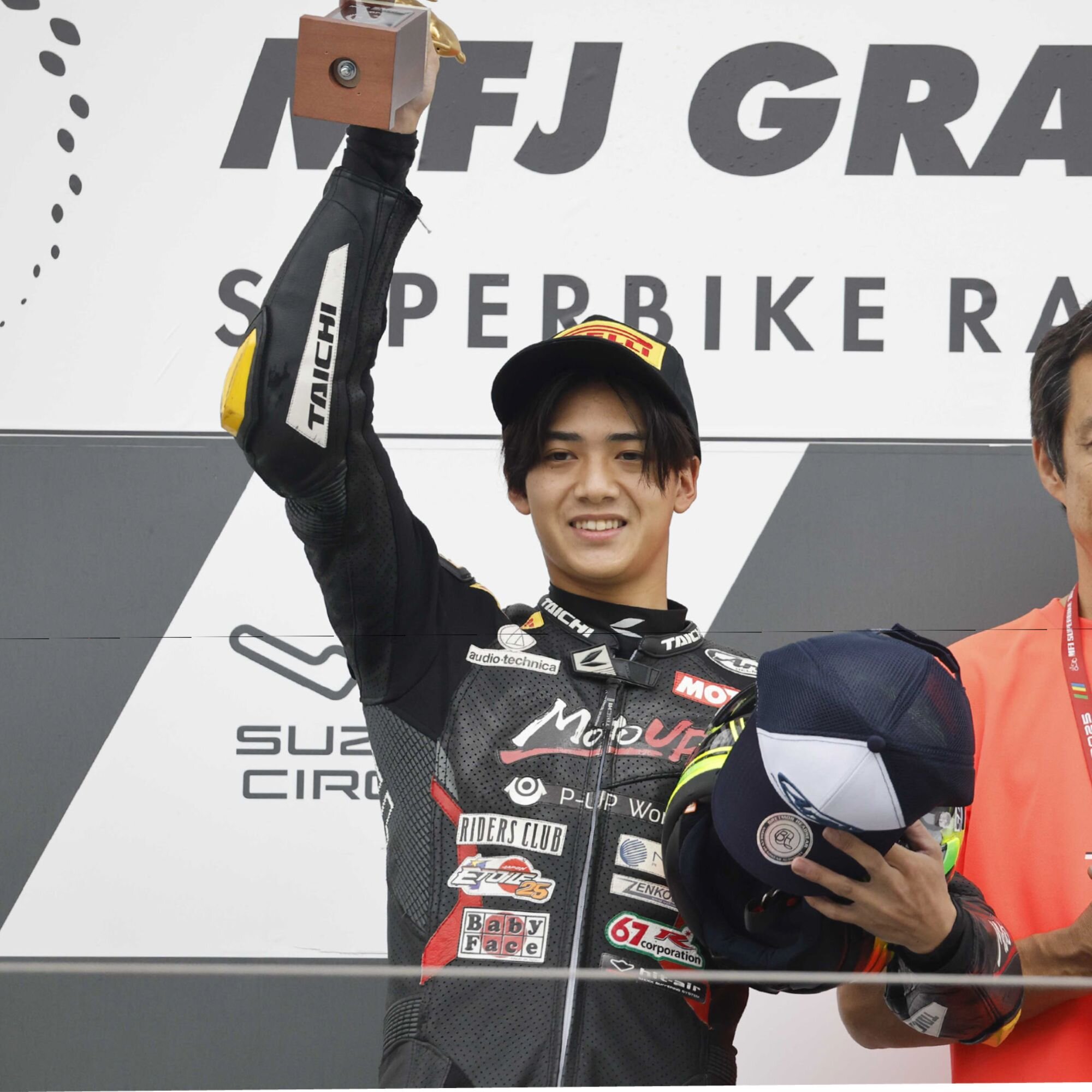 雨の鈴鹿を独走！中谷健心、ポールトゥウインで全日本初優勝＆シリーズランキング2位を獲得！