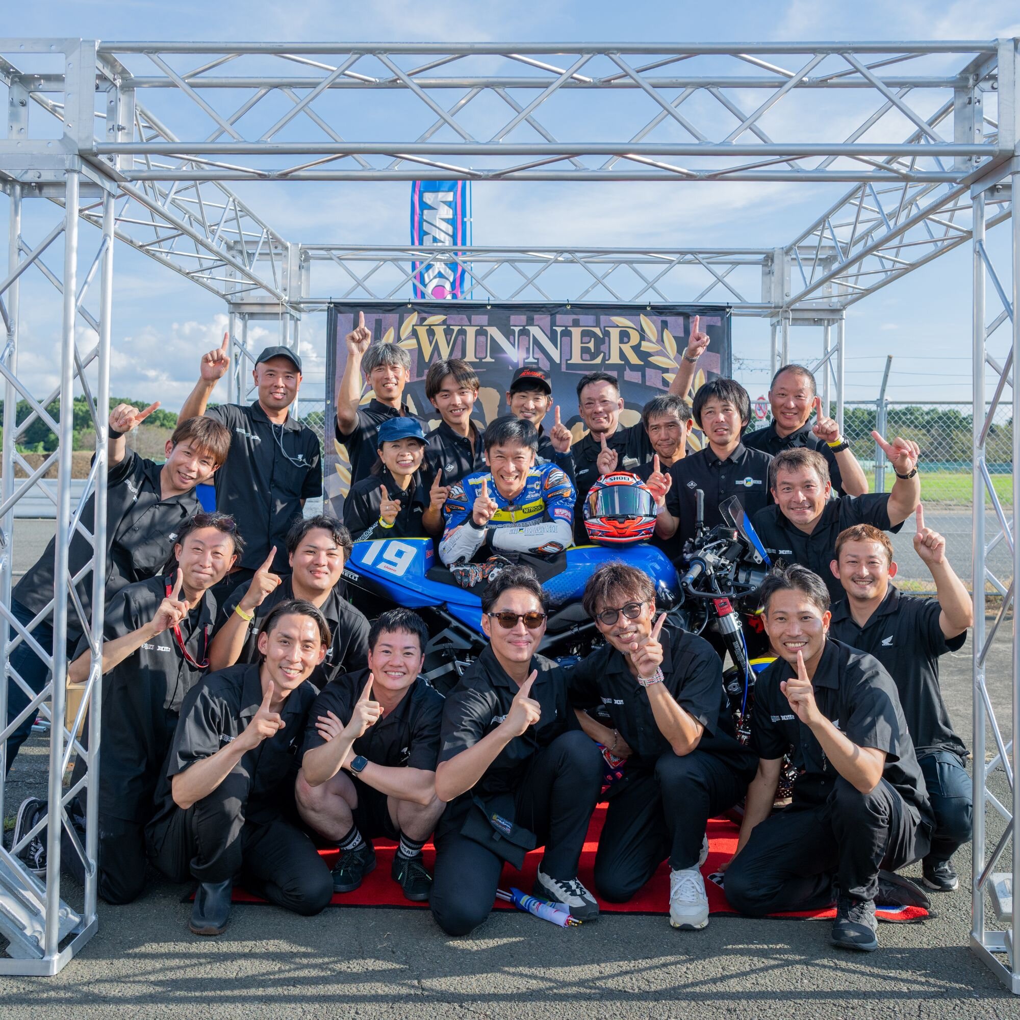 ピレリ装着率55%、優勝率67%！　モリワキ＆宇川徹選手の「鉄馬」コースレコードVを足元から支える