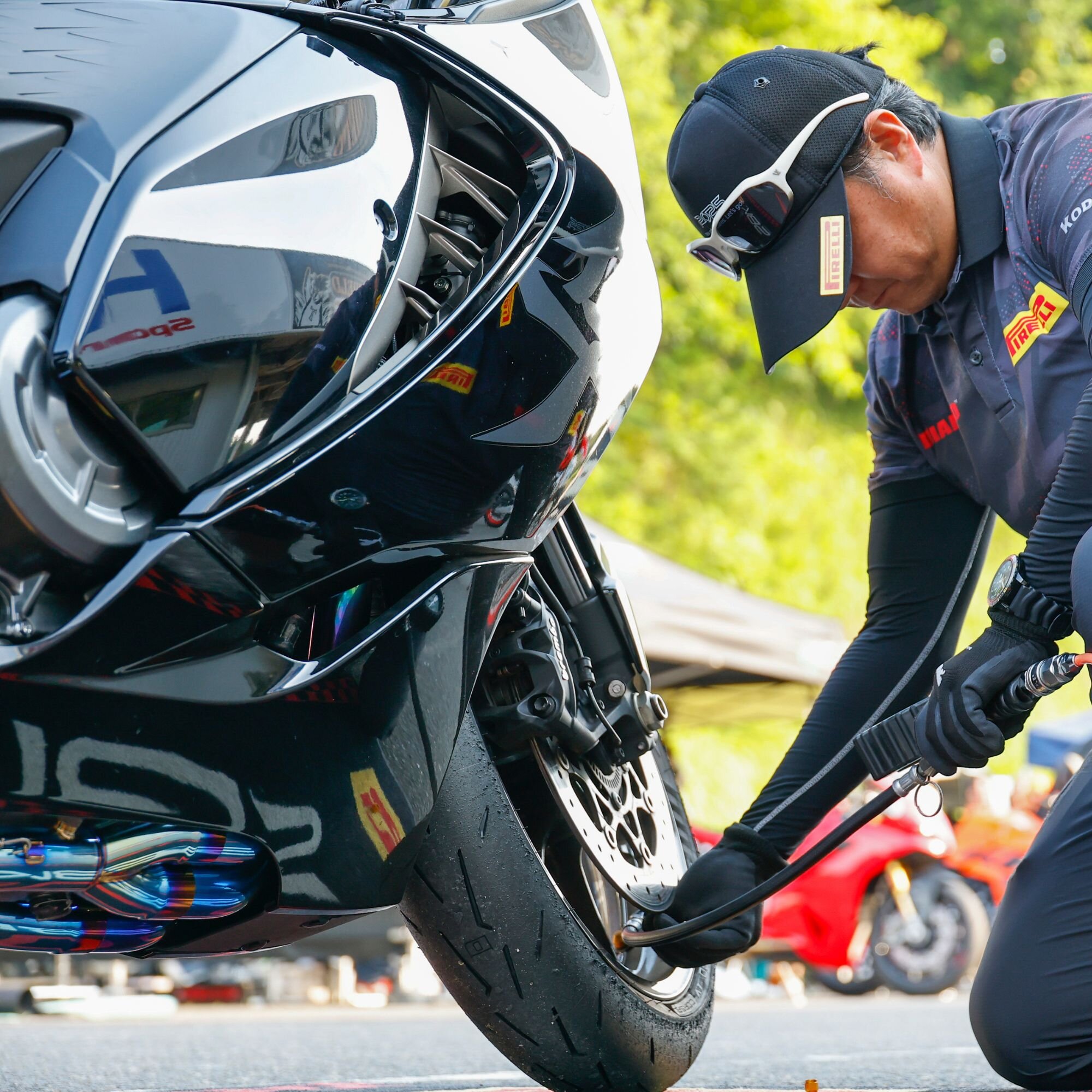酷暑の夏はバーストに注意!? バイクのタイヤはココをチェック！