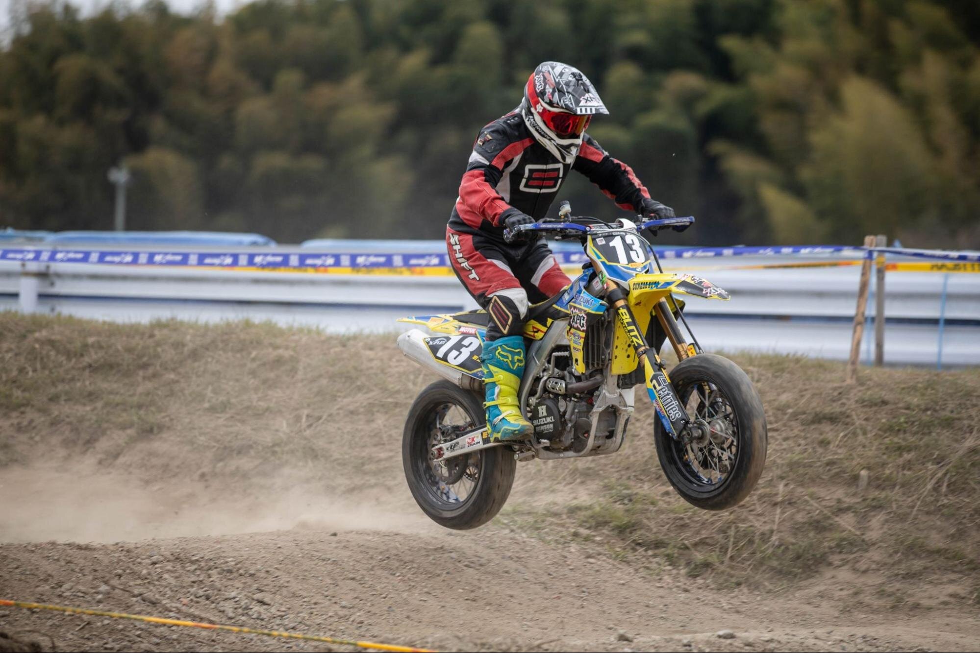 砂田彰選手のダートでの走り