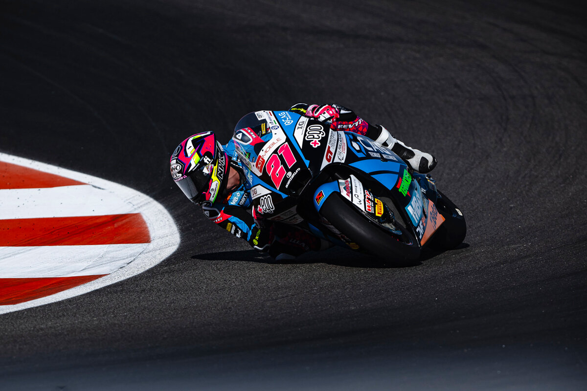 Moto2レース画像