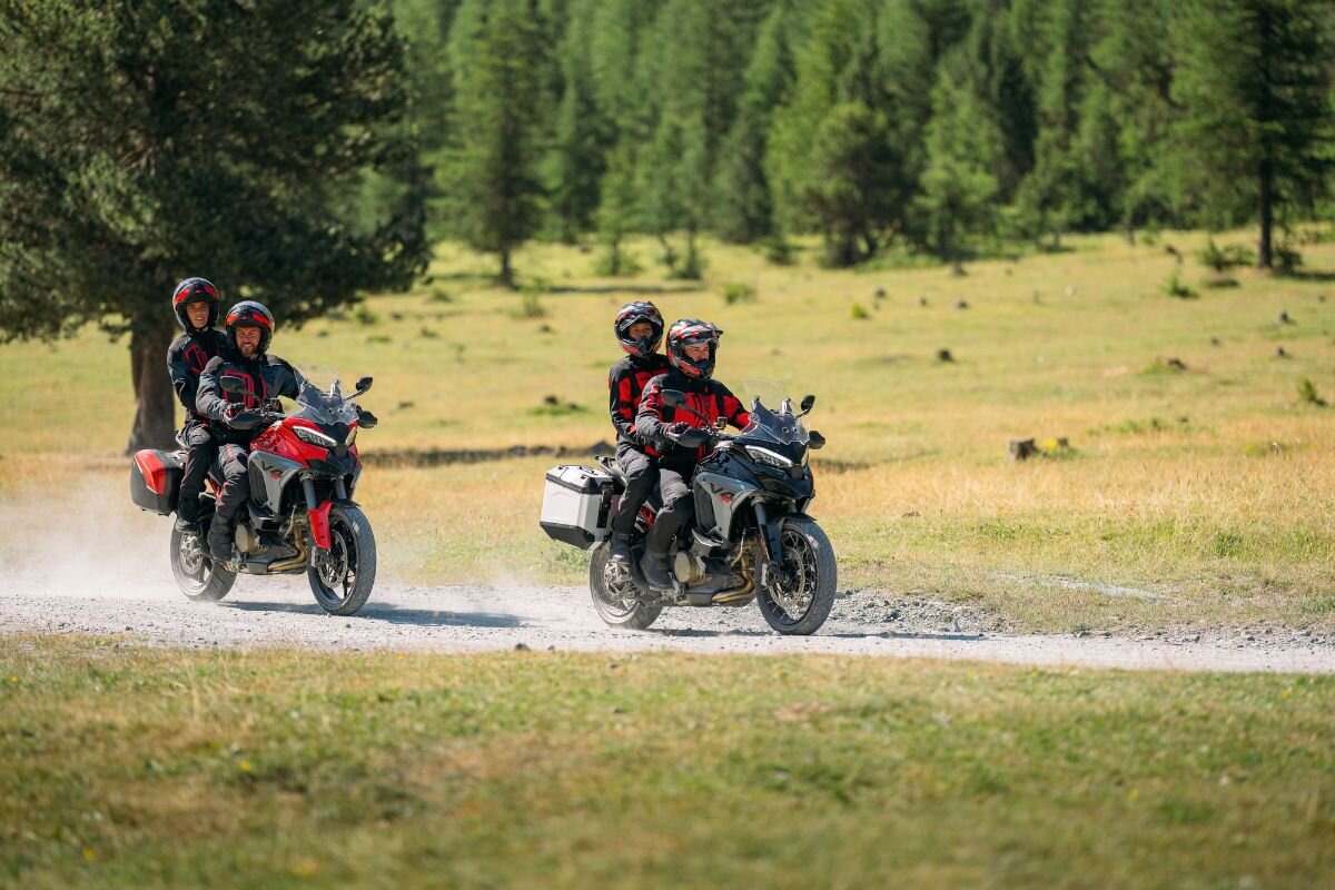 DUCATI_MULTISTRADA_V4S.jpg