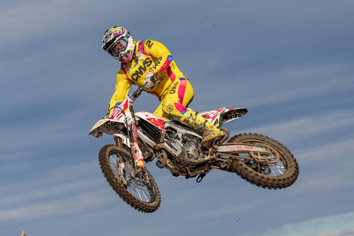 japan-mxgp-rd6-p2.jpg