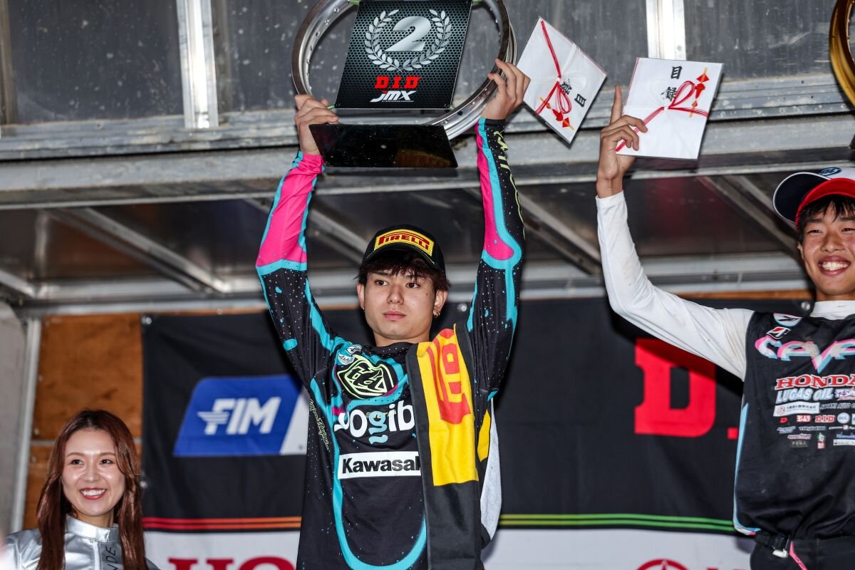 japan-mxgp-rd6-p4.jpg