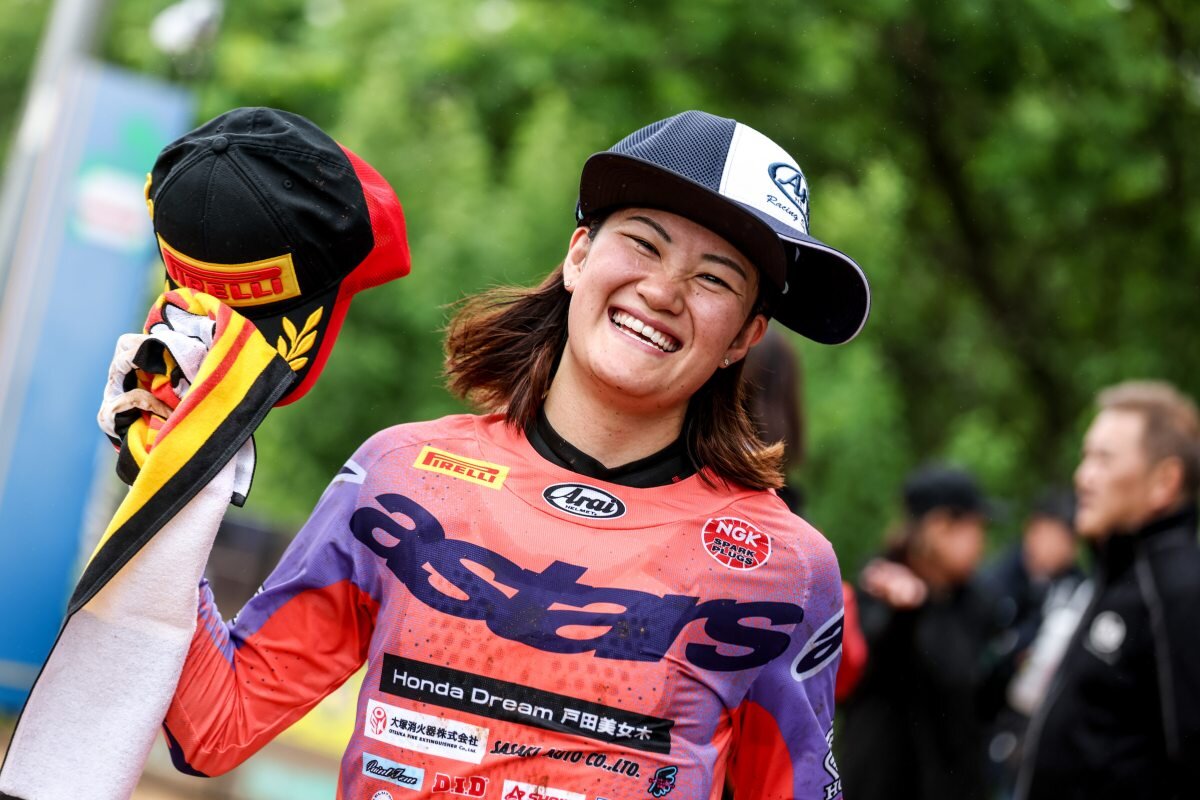川井麻央選手