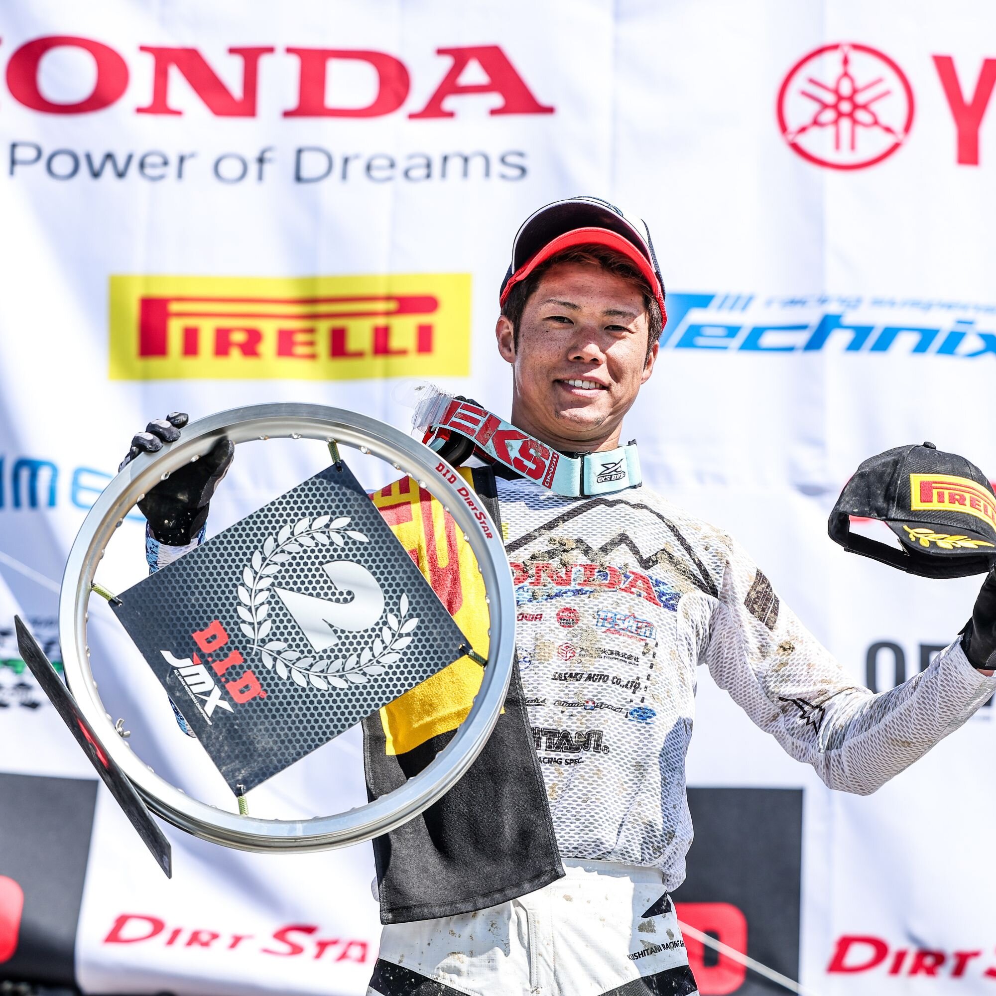 【2026年全日本モトクロス選手権 Rd.1 中部大会ダートフリークカップ】 今季初戦で、ピレリユーザーが開催全クラスでの表彰台登壇を達成！