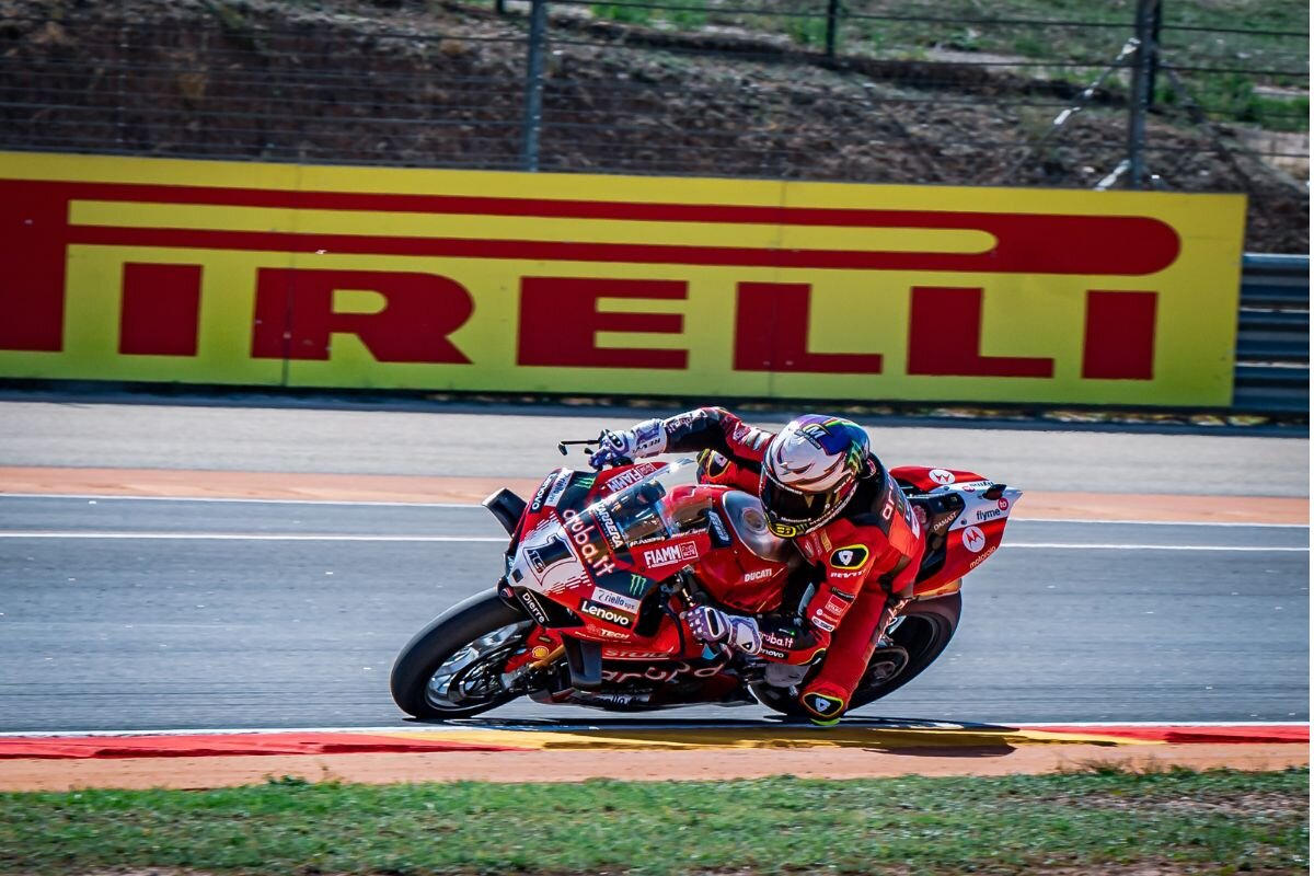 worldsbk-24-10-alvaro-bautista.jpg