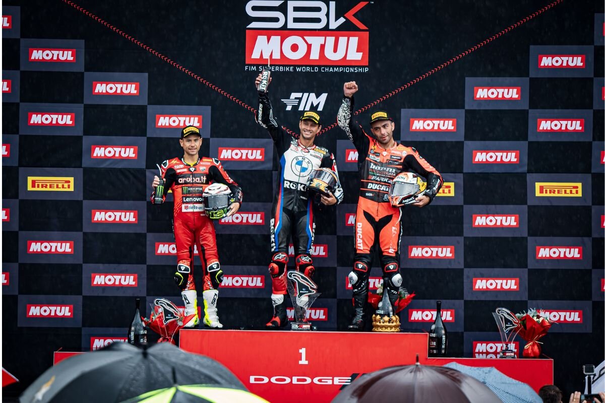 worldsbk_24_08_podium.jpg