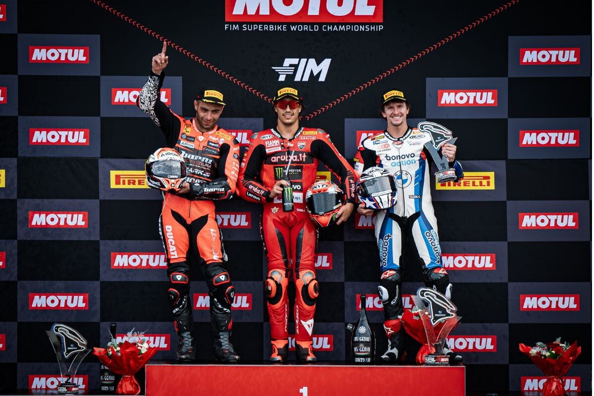 worldsbk_24_08_podium_race2.jpg