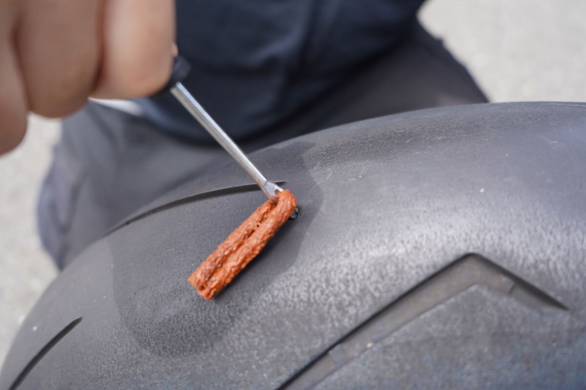 emergency-tire-repair.jpg
