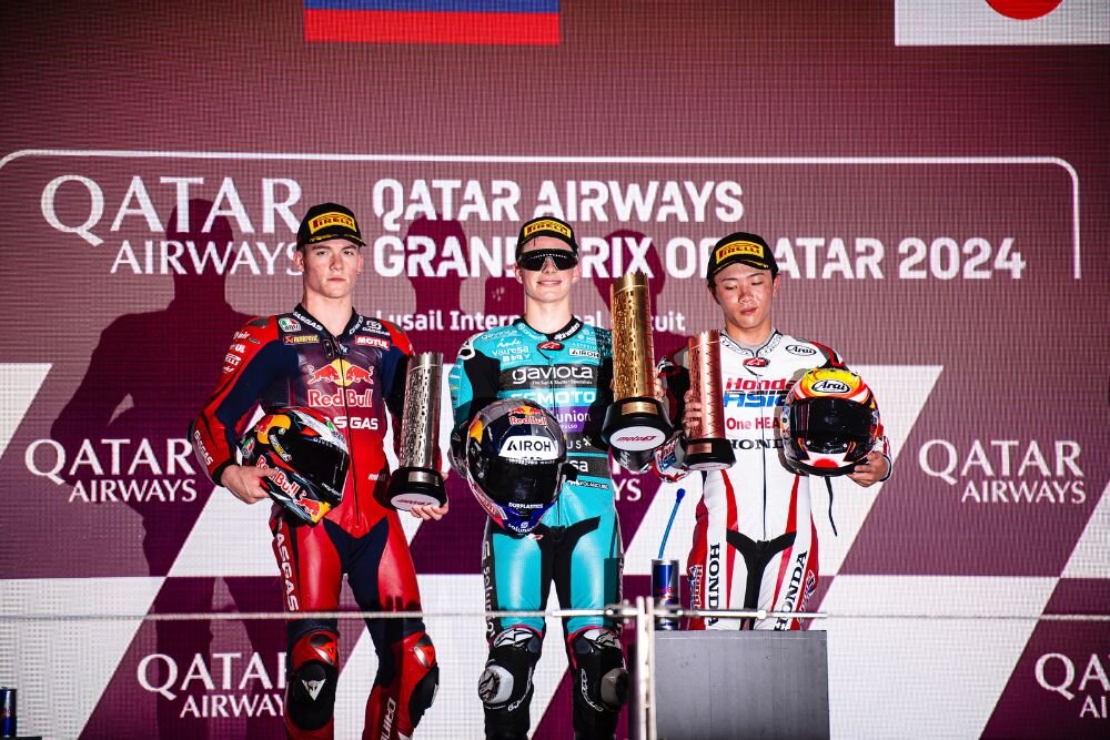 Moto3ダビド・アロンソら表彰台の写真